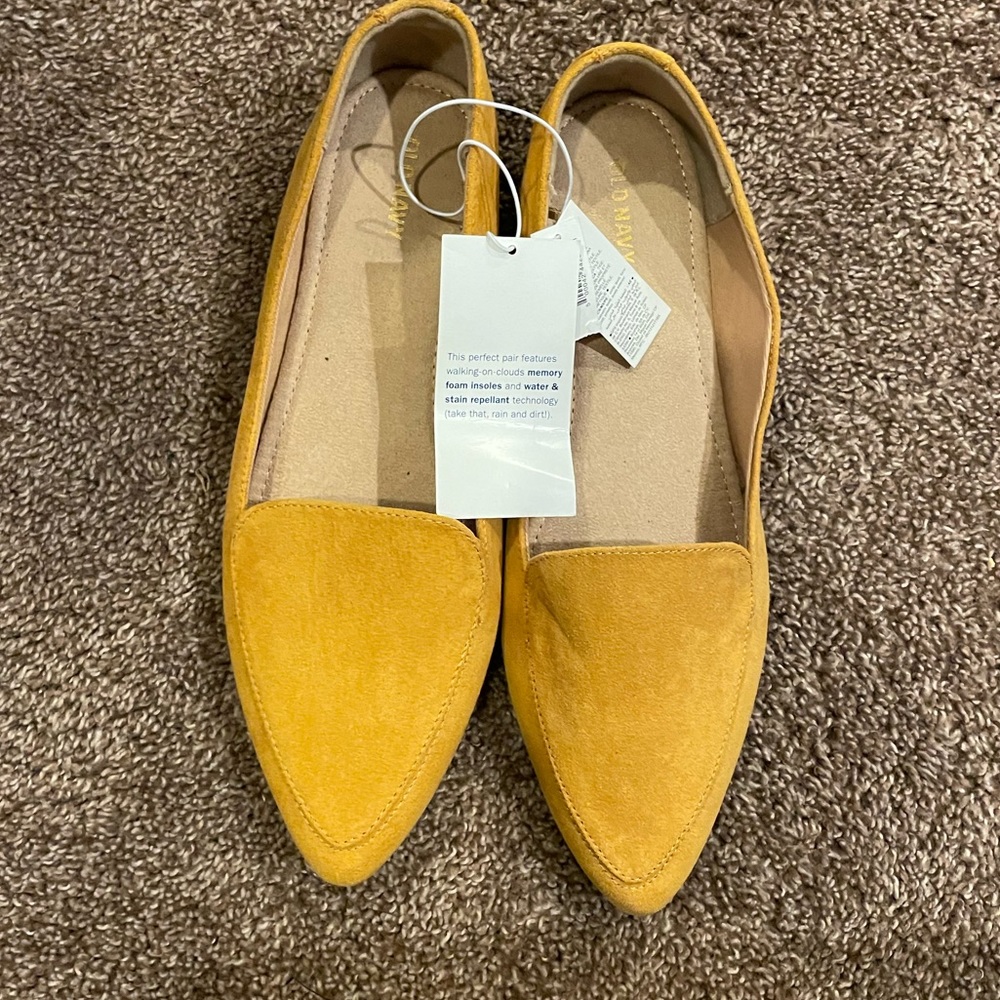 Old Navy size 10 flats